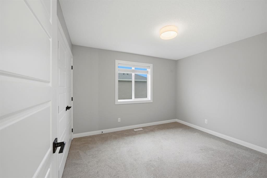 432 Dawson Circle, Chestermere, AB