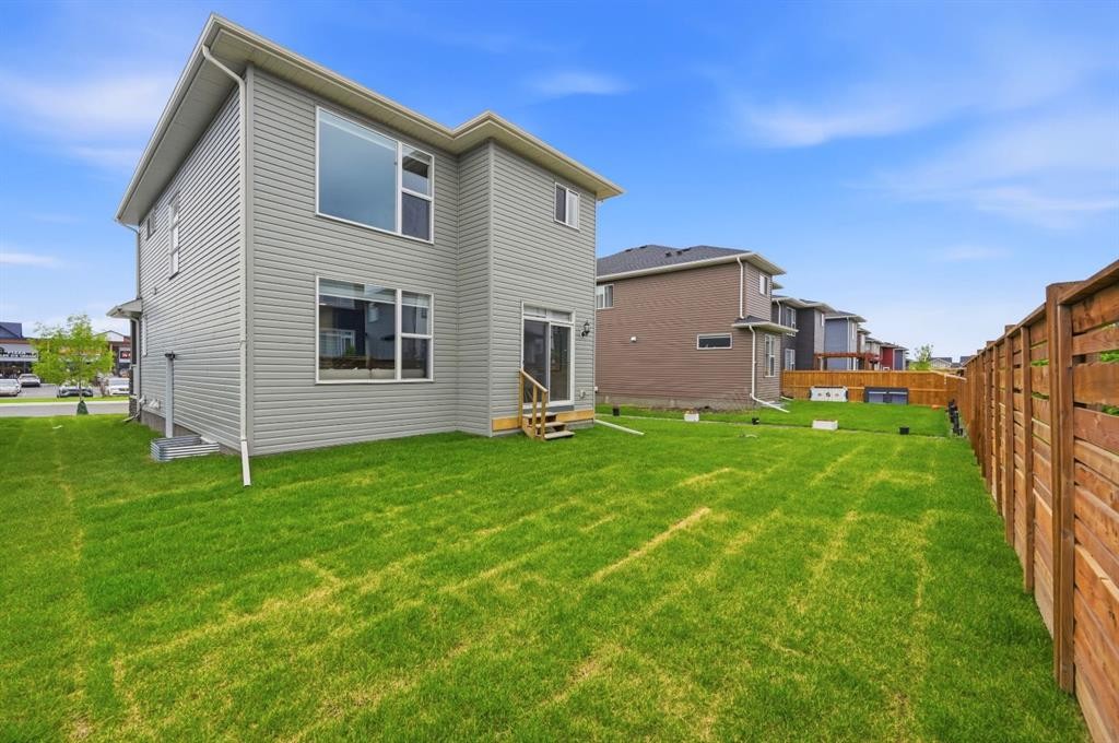 432 Dawson Circle, Chestermere, AB