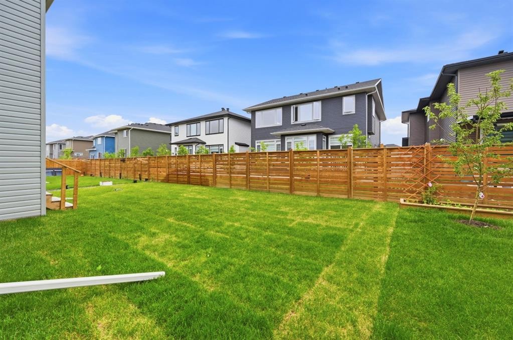 432 Dawson Circle, Chestermere, AB