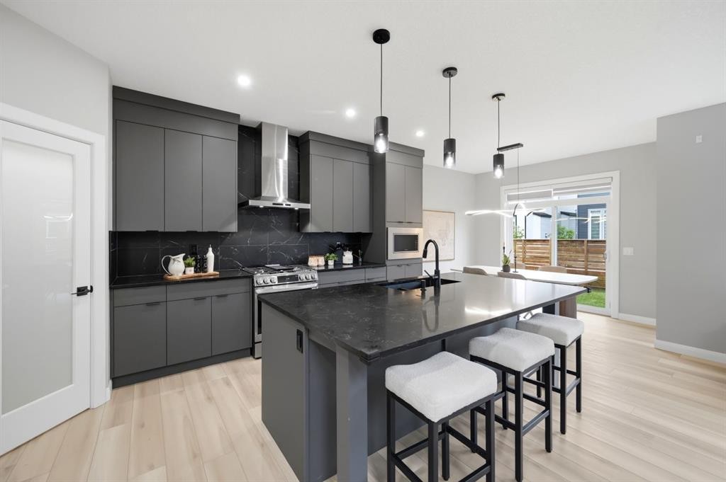 432 Dawson Circle, Chestermere, AB