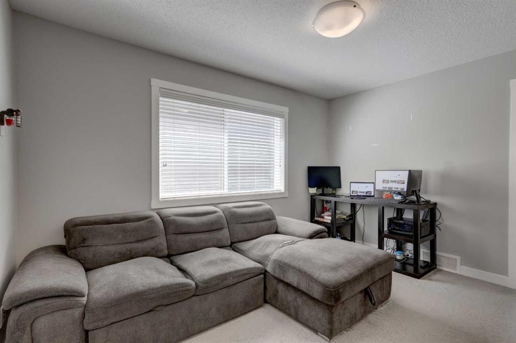133 Legacy Glen Way Se, Calgary, AB