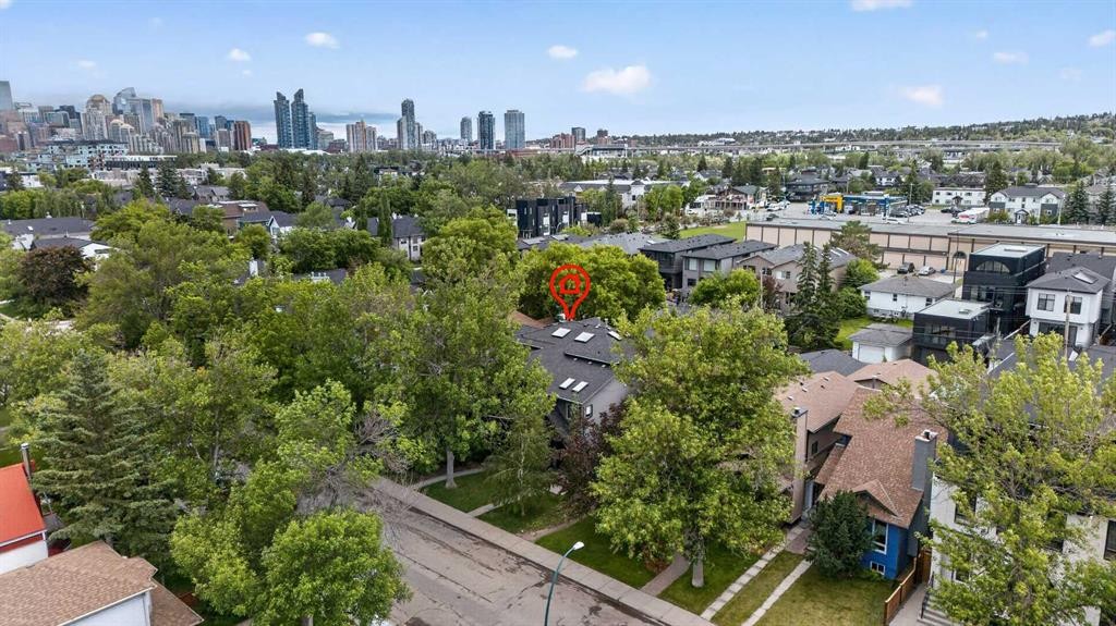 2219 2 Avenue Nw, Calgary, AB - Outdoor With View
