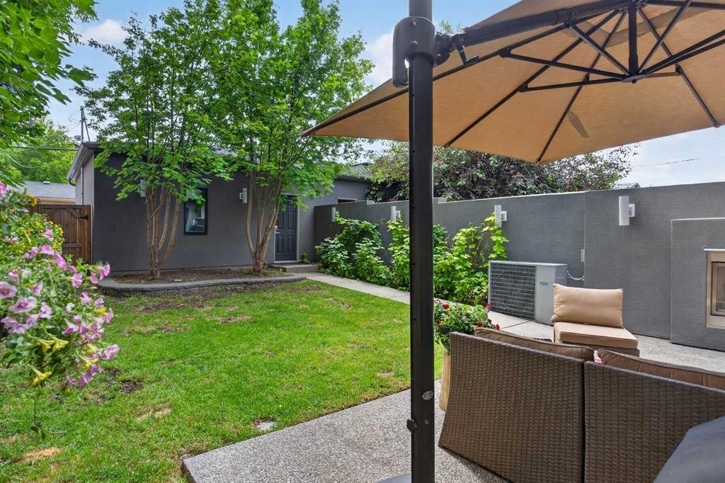 2219 2 Avenue Nw, Calgary, AB - Outdoor