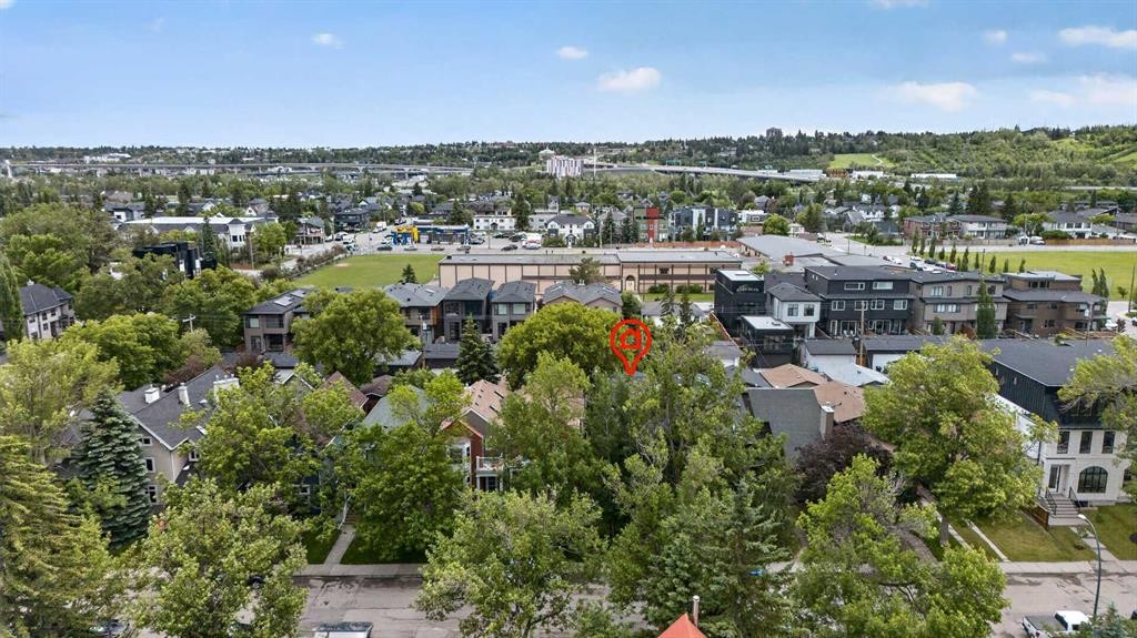 2219 2 Avenue Nw, Calgary, AB - Outdoor With View