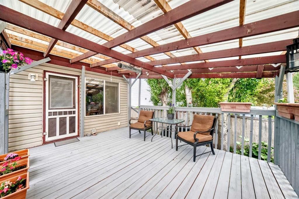 220 Shawbrooke Manor Sw, Calgary, AB - Outdoor With Deck Patio Veranda With Exterior