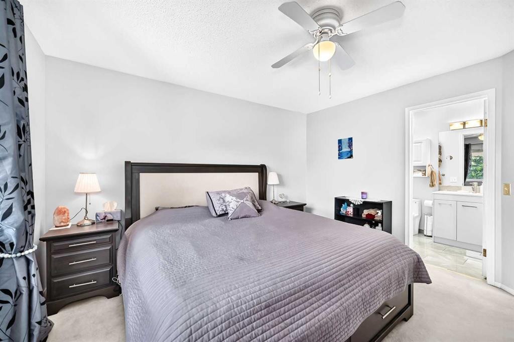 220 Shawbrooke Manor Sw, Calgary, AB - Indoor Photo Showing Bedroom