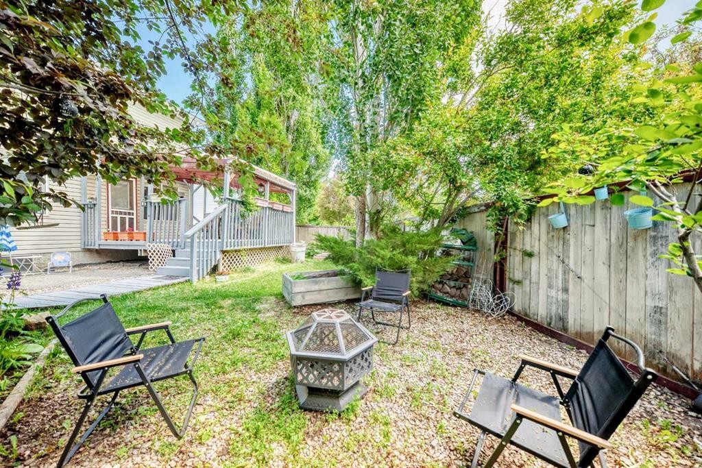 220 Shawbrooke Manor Sw, Calgary, AB - Outdoor
