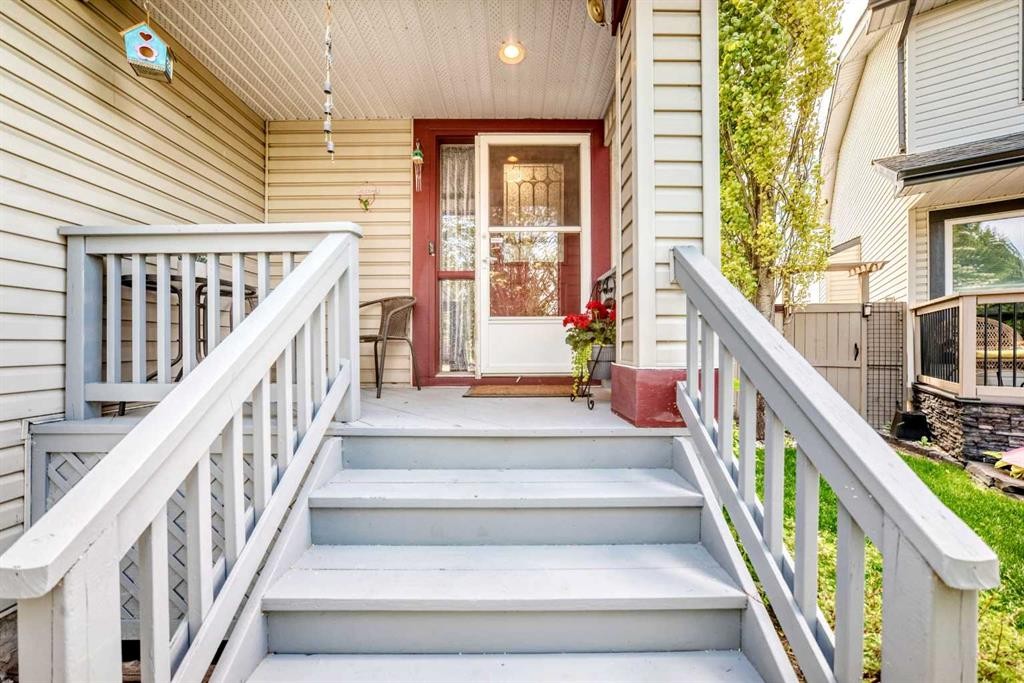 220 Shawbrooke Manor Sw, Calgary, AB - Outdoor With Deck Patio Veranda