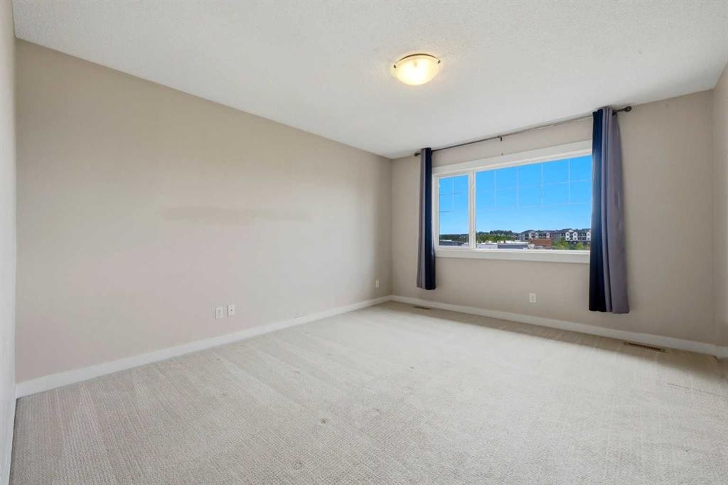 46 Fireside Place, Cochrane, AB