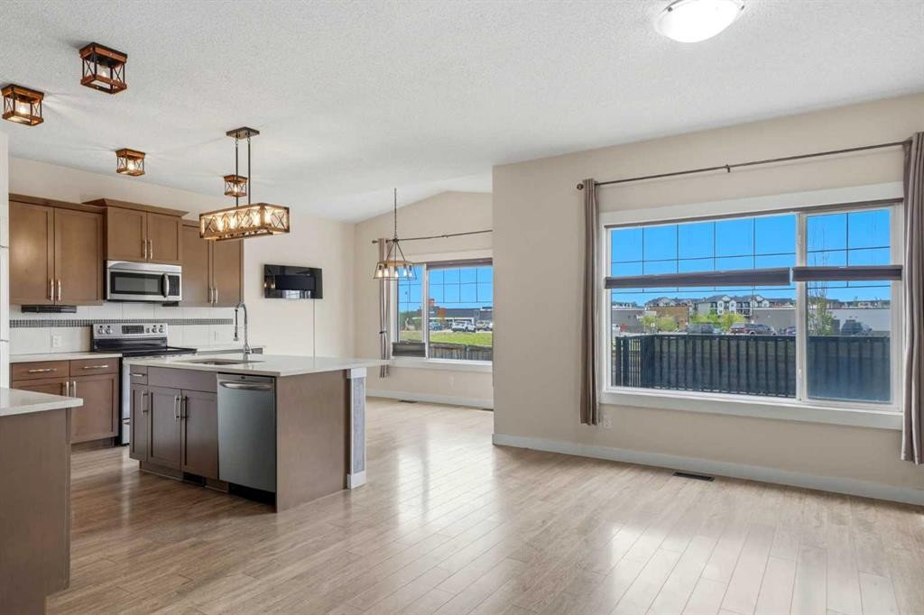 46 Fireside Place, Cochrane, AB