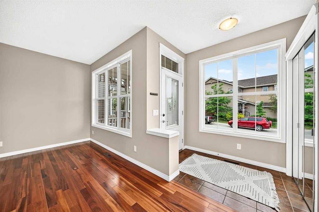 91 Autumn View Se, Calgary, AB