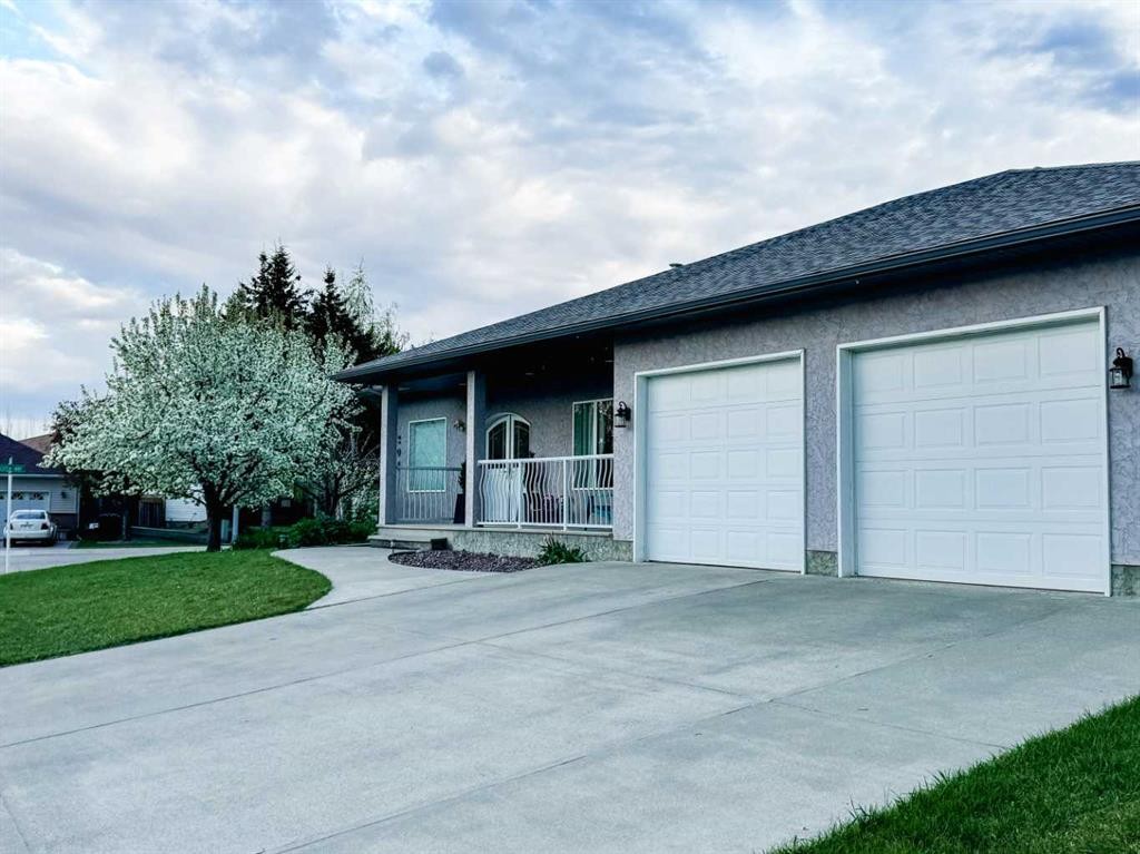 201 Aspen Way, Vulcan, AB