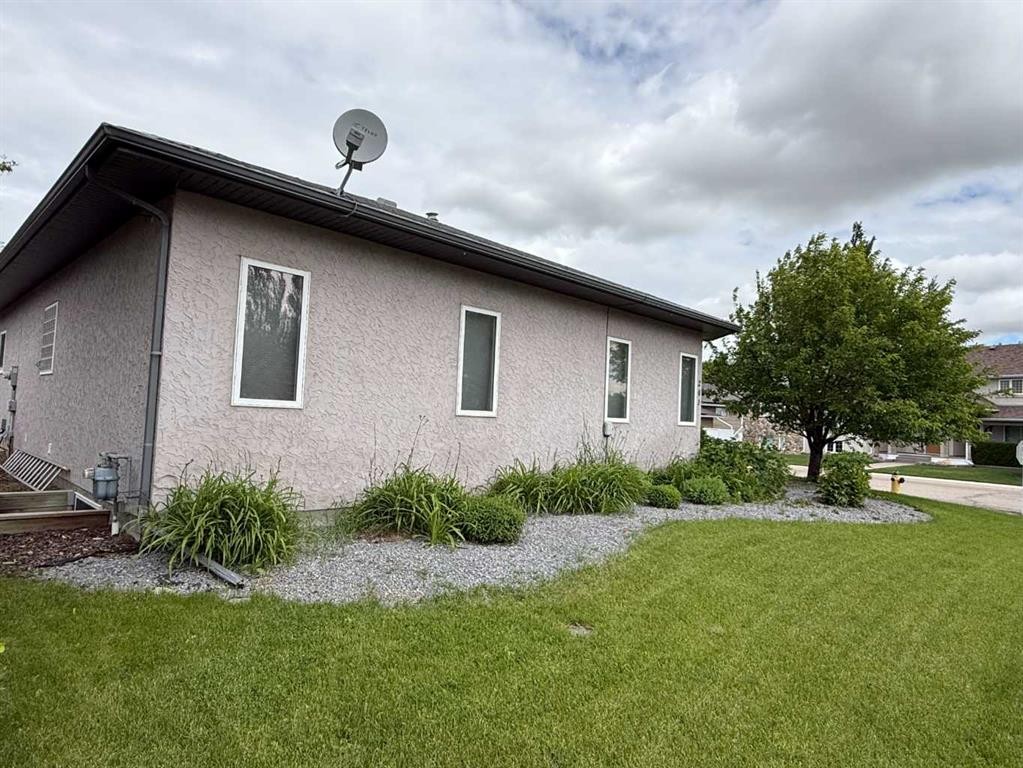 201 Aspen Way, Vulcan, AB