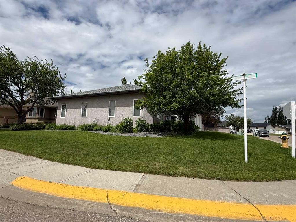 201 Aspen Way, Vulcan, AB