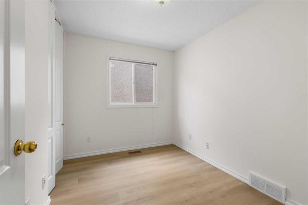268 Madeira Place Ne, Calgary, AB