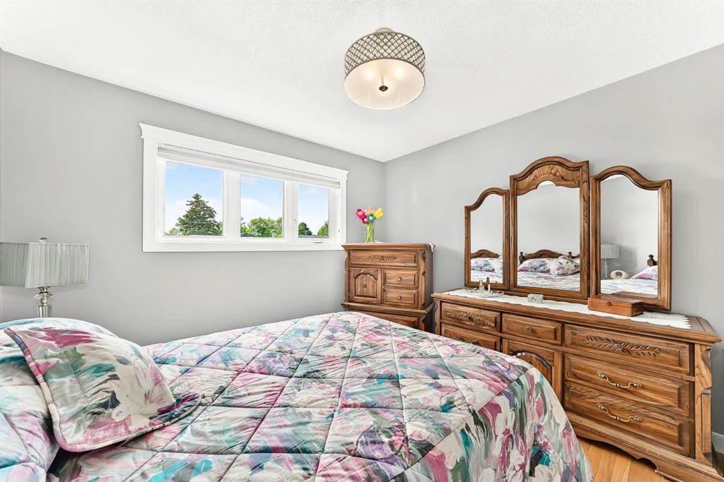 1208 Mackid Road Ne, Calgary, AB