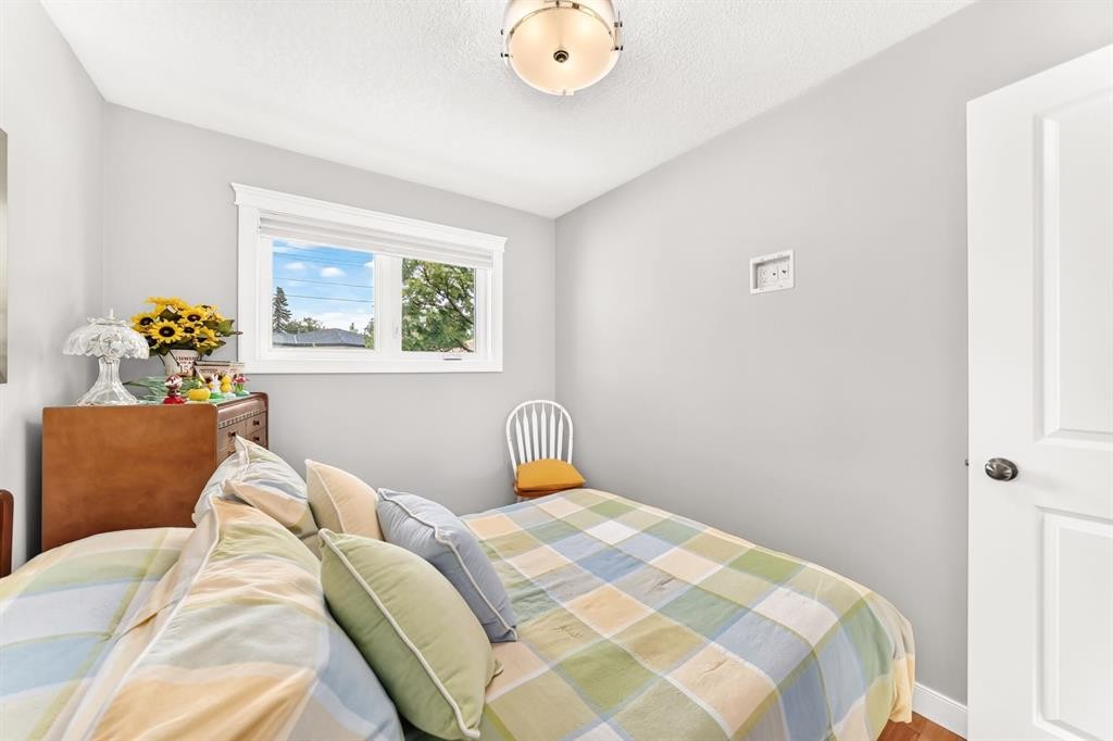 1208 Mackid Road Ne, Calgary, AB