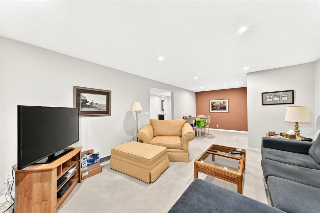 1208 Mackid Road Ne, Calgary, AB