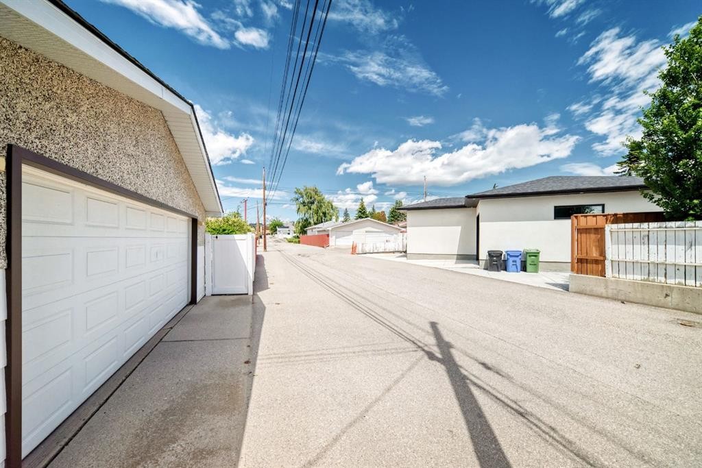 1208 Mackid Road Ne, Calgary, AB