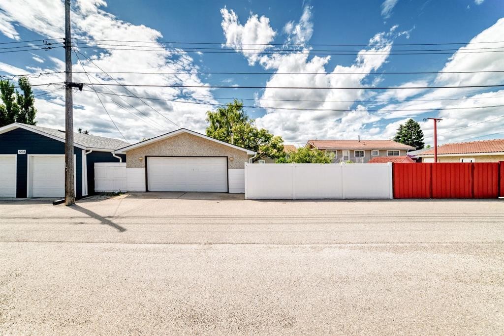 1208 Mackid Road Ne, Calgary, AB