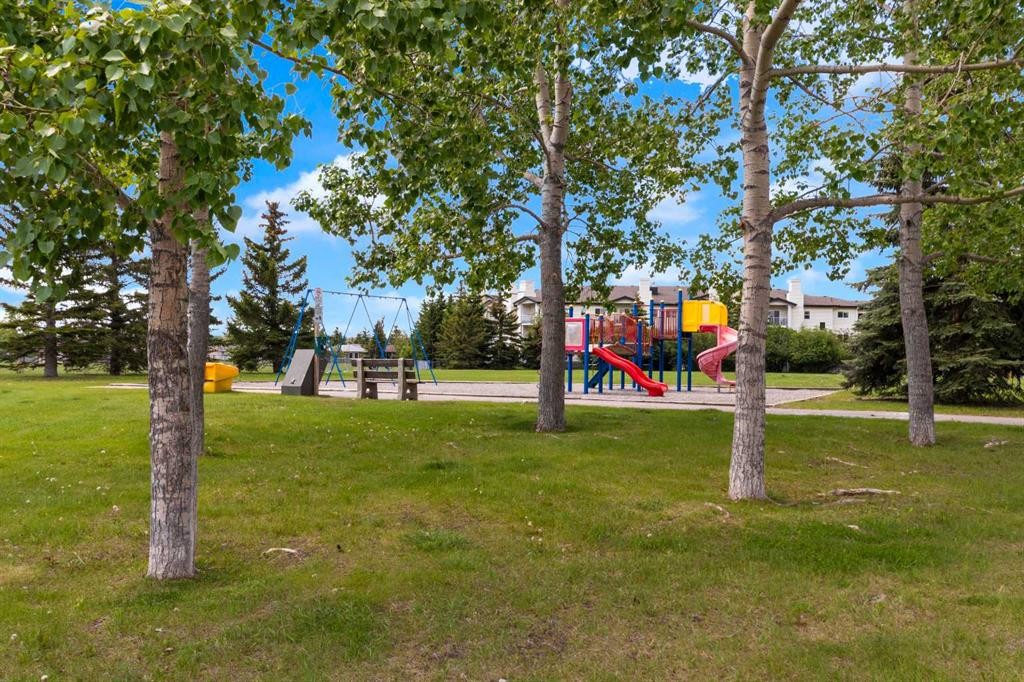 18 West Mcmanus Road, Cochrane, AB