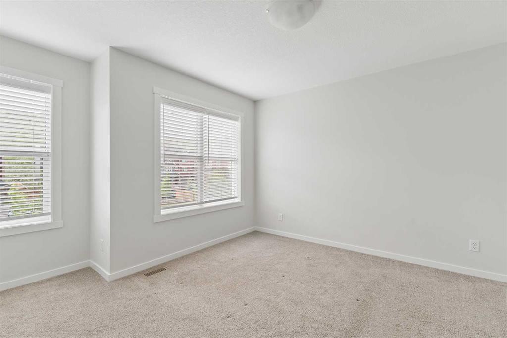 469 Cranbrook Square Se, Calgary, AB