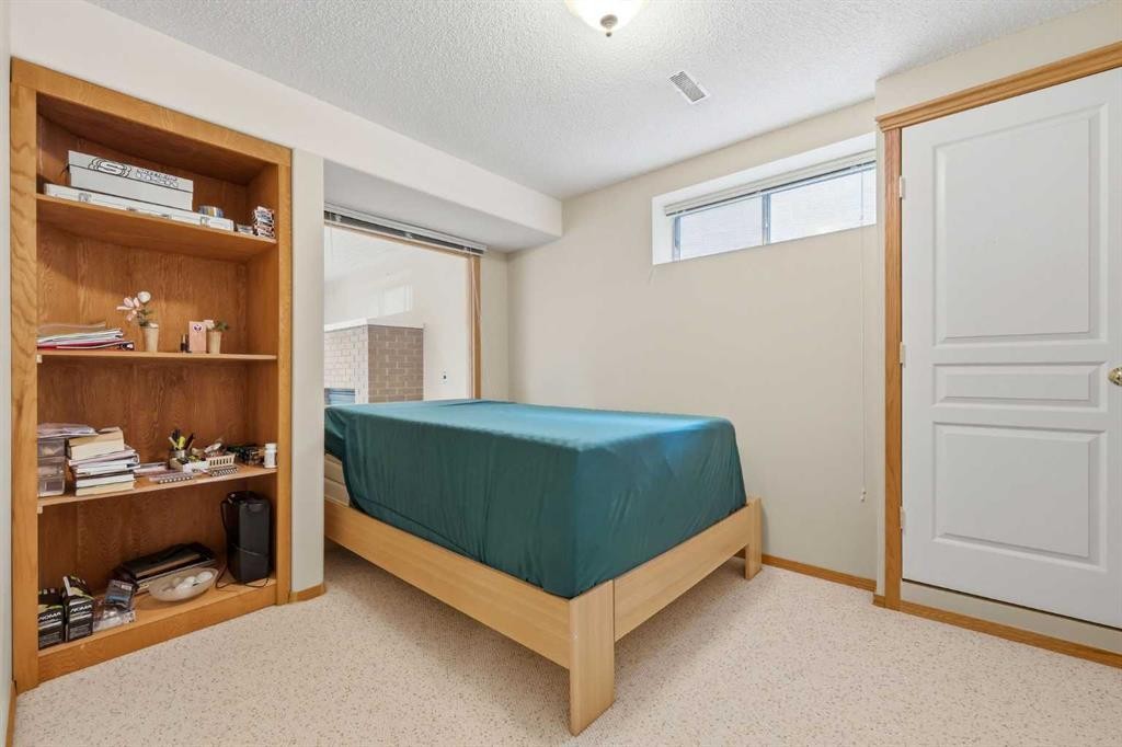 67 Sienna Heights Way Sw, Calgary, AB - Indoor