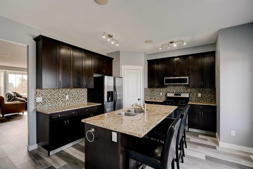 280 Rainbow Falls Drive, Chestermere, AB