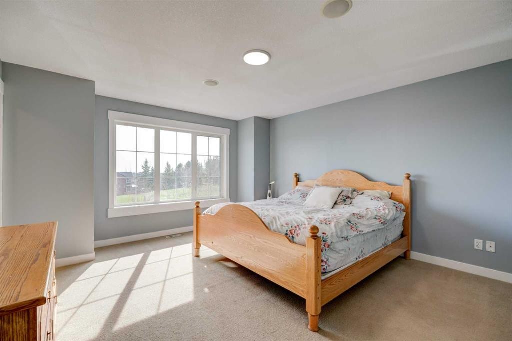 280 Rainbow Falls Drive, Chestermere, AB