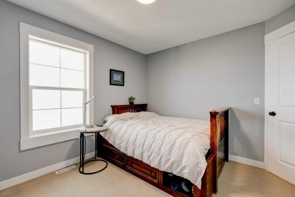 280 Rainbow Falls Drive, Chestermere, AB