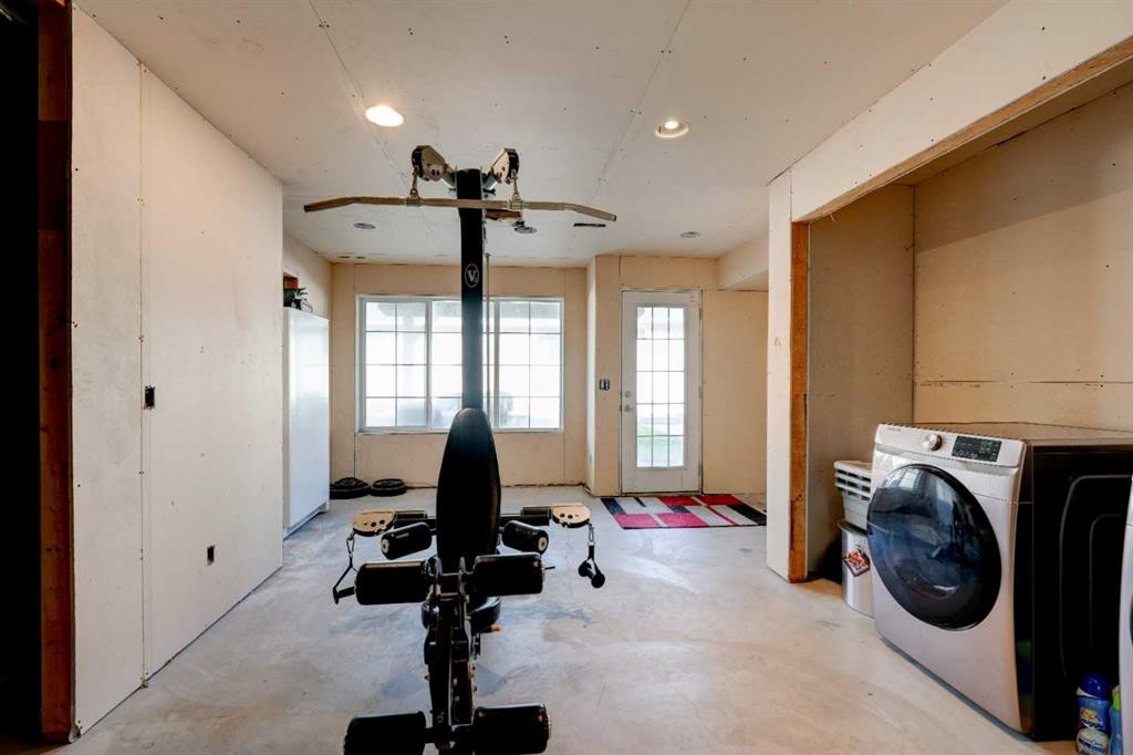280 Rainbow Falls Drive, Chestermere, AB