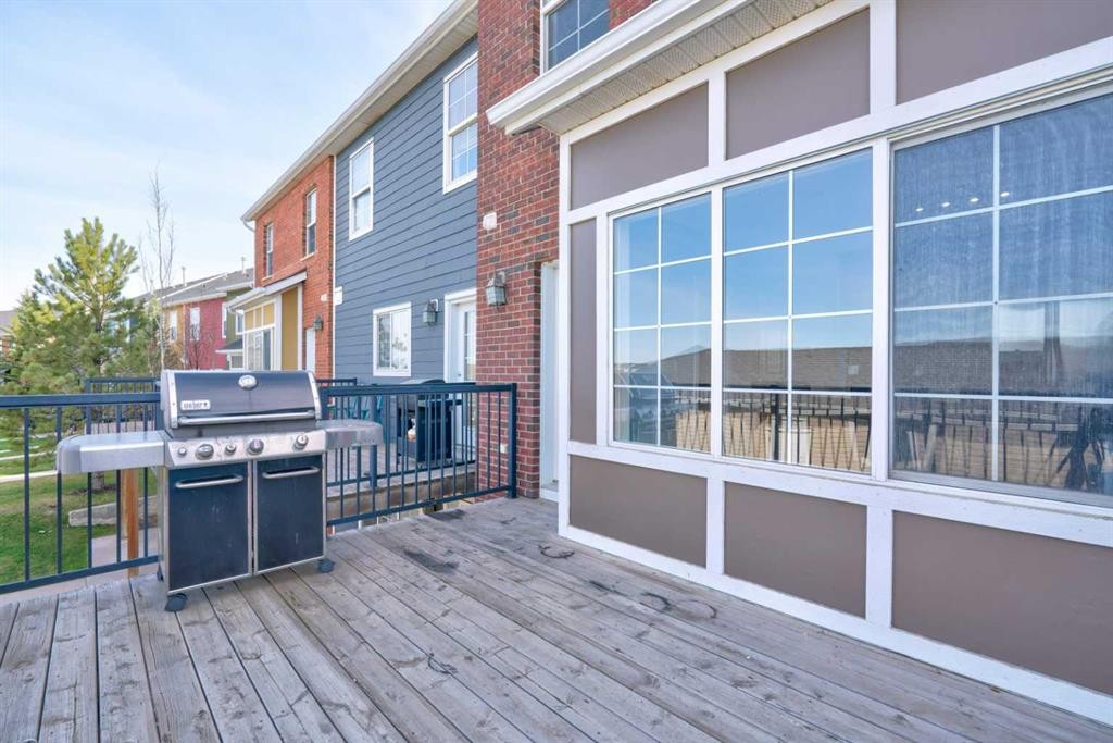 280 Rainbow Falls Drive, Chestermere, AB