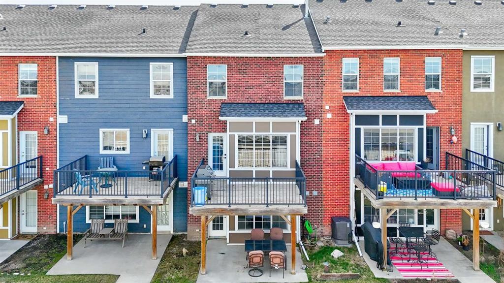 280 Rainbow Falls Drive, Chestermere, AB