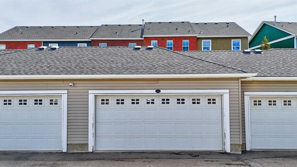 280 Rainbow Falls Drive, Chestermere, AB
