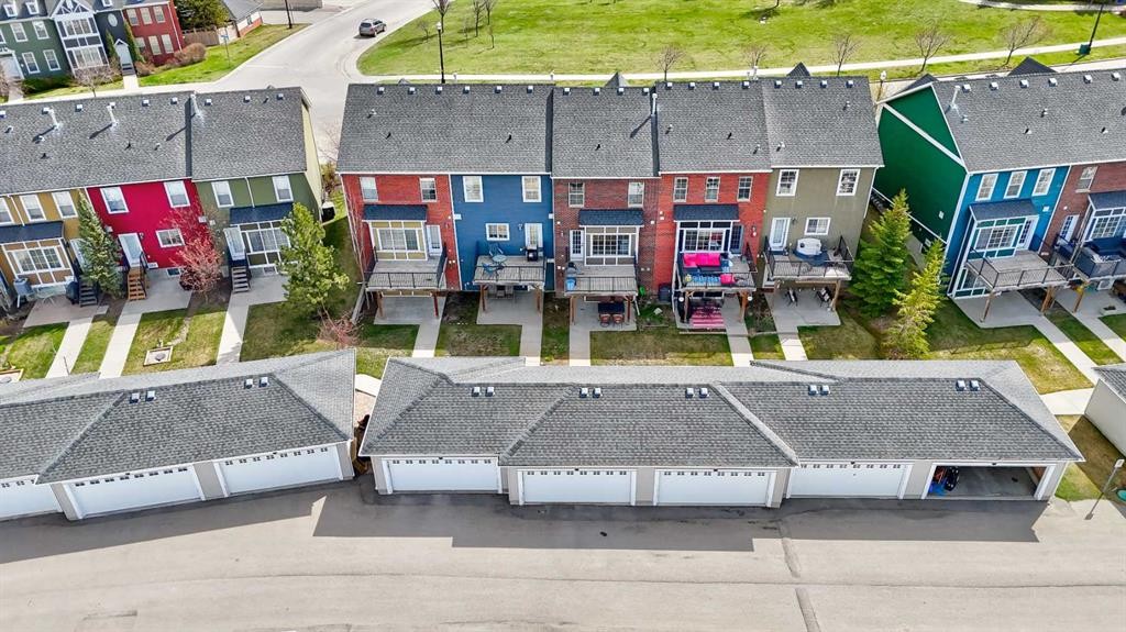 280 Rainbow Falls Drive, Chestermere, AB