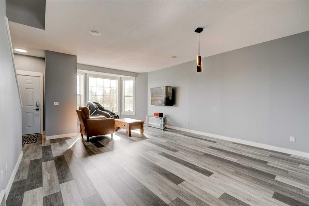 280 Rainbow Falls Drive, Chestermere, AB