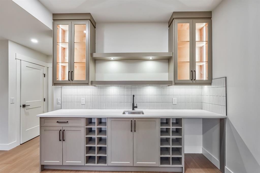 3535 2 Avenue Sw, Calgary, AB