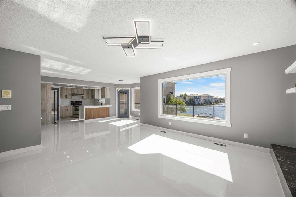 151 Coral Shores Landing Ne, Calgary, AB - Indoor