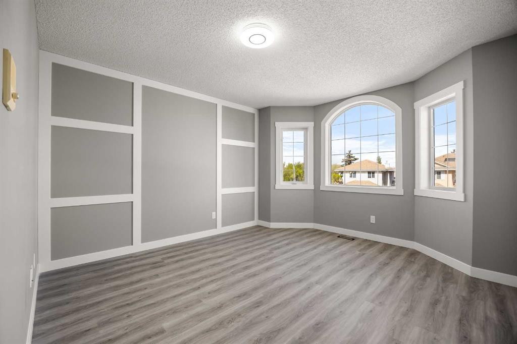 151 Coral Shores Landing Ne, Calgary, AB - Indoor Photo Showing Other Room