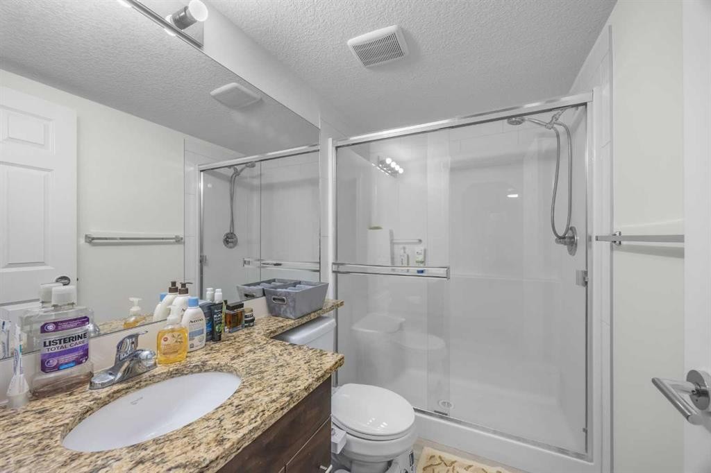 5209-279 Copperpond Common Se, Calgary, AB - Indoor Photo Showing Bathroom
