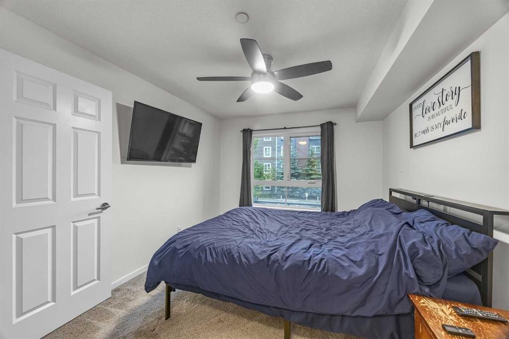 5209-279 Copperpond Common Se, Calgary, AB - Indoor Photo Showing Bedroom