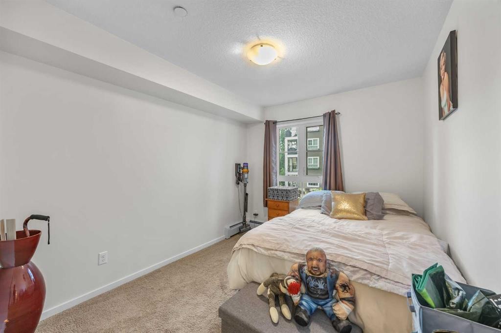 5209-279 Copperpond Common Se, Calgary, AB - Indoor Photo Showing Bedroom