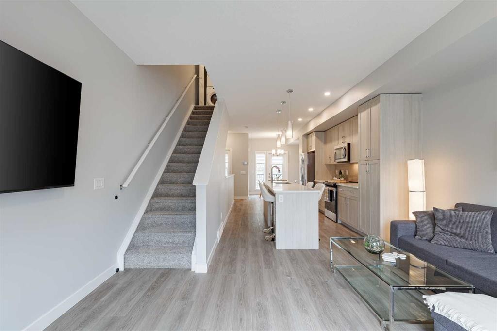 930 Sage Hill Grove Nw, Calgary, AB