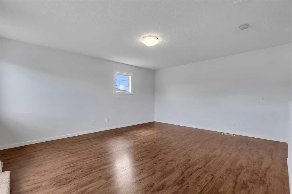 237 Cranbrook Square Se, Calgary, AB