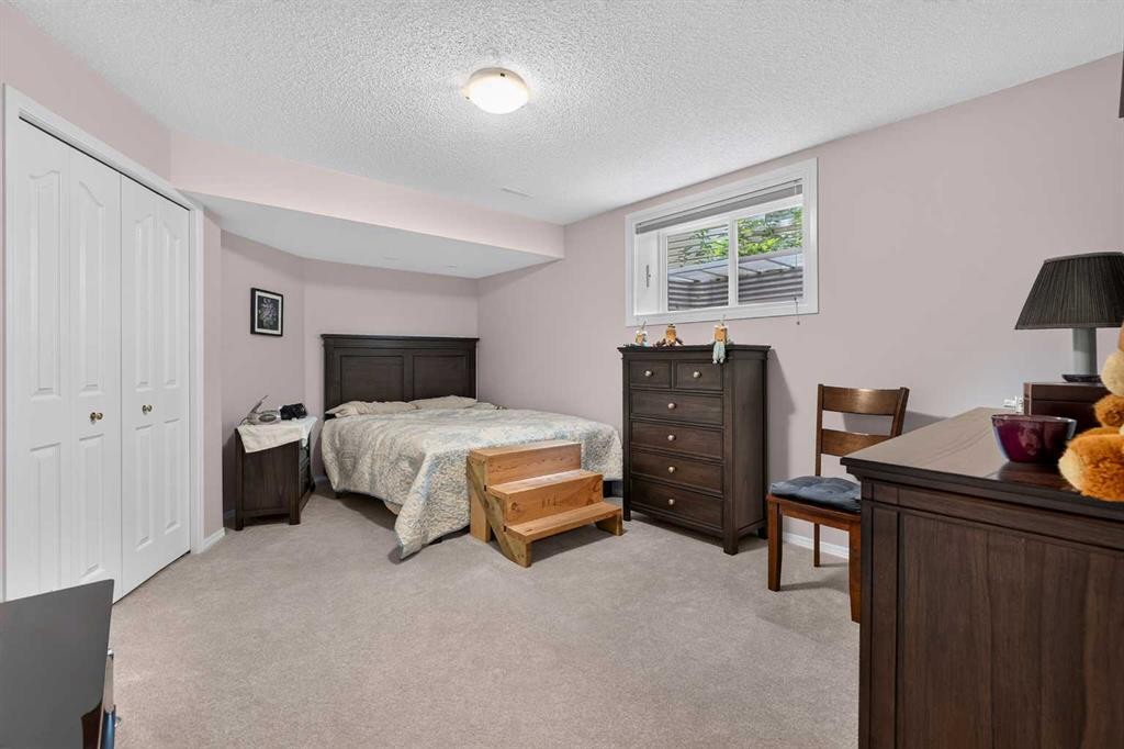 501 Coral Keys Villas Ne, Calgary, AB