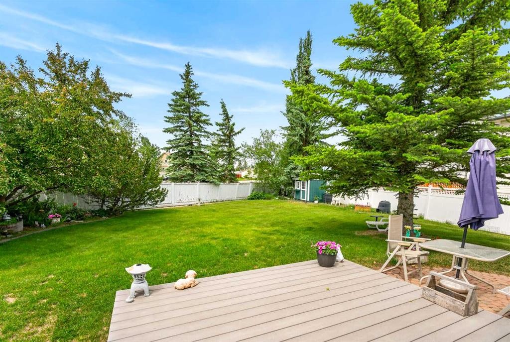 501 Coral Keys Villas Ne, Calgary, AB