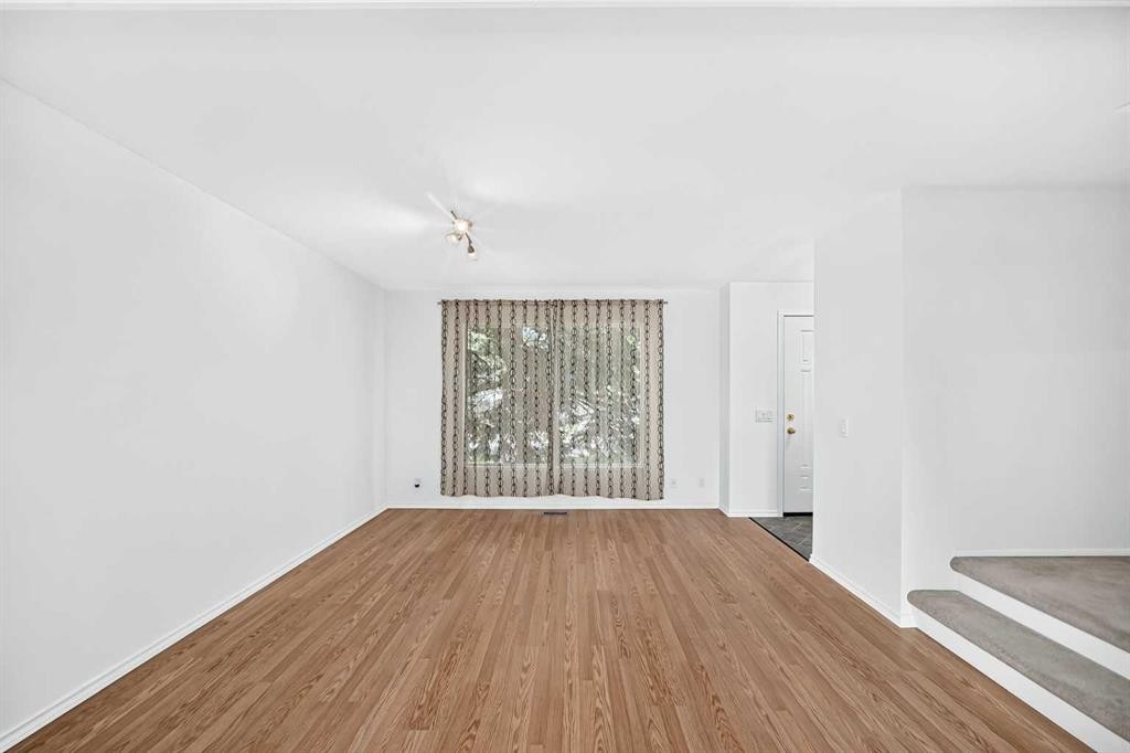 10 Erin Ridge Place Se, Calgary, AB