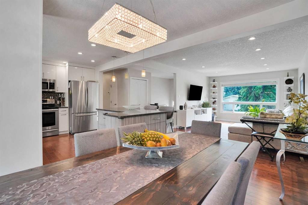 5212 Valiant Drive Nw, Calgary, AB
