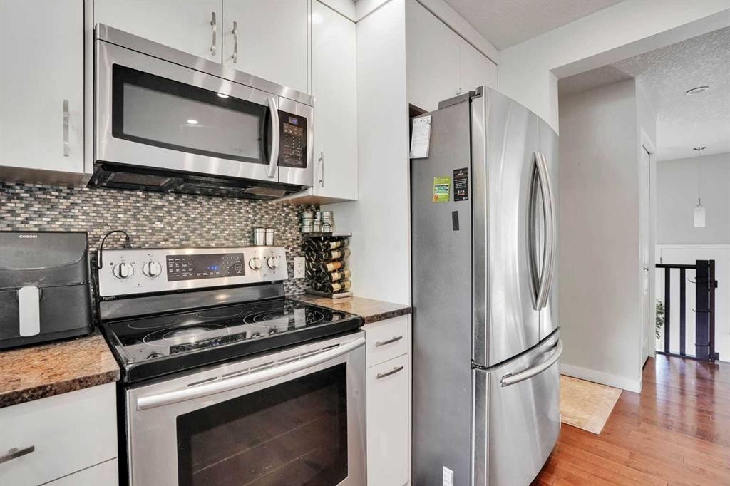 5212 Valiant Drive Nw, Calgary, AB