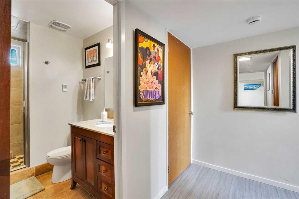 5212 Valiant Drive Nw, Calgary, AB
